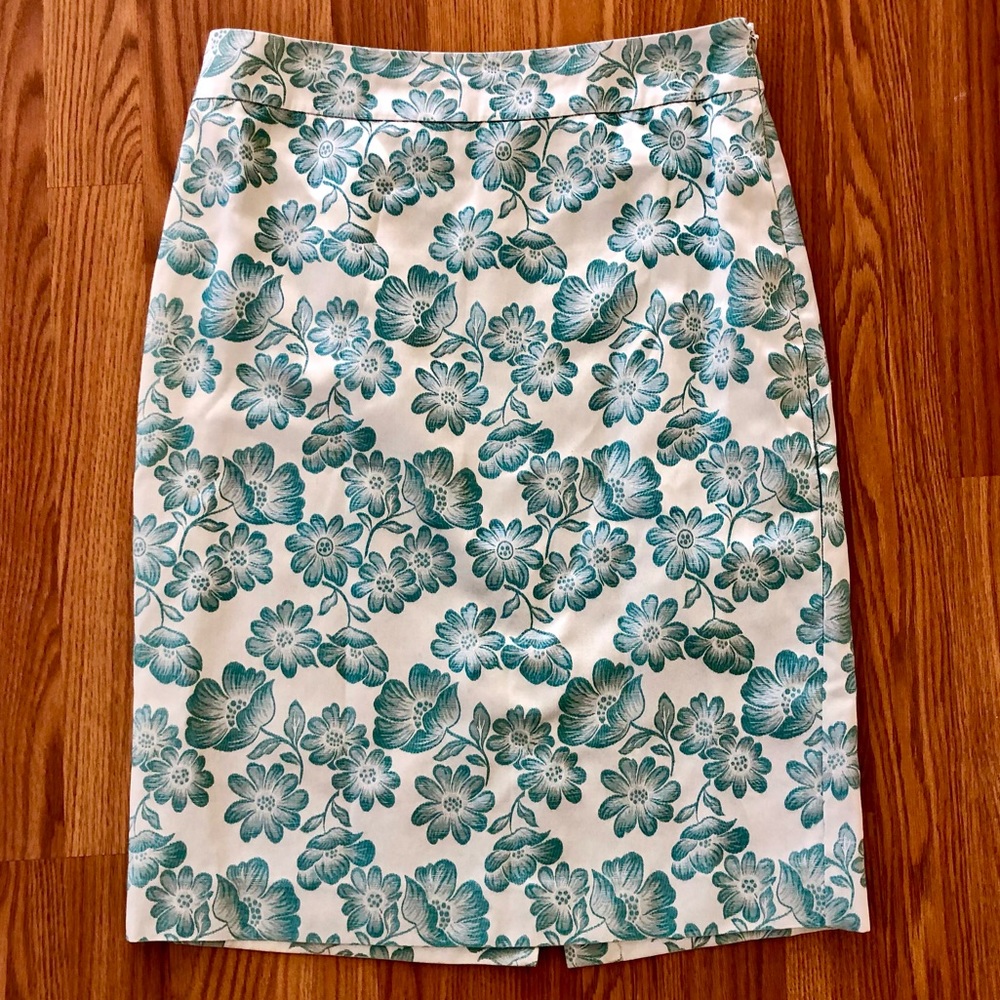 Banana Republic Silk and cotton brocade skirt.